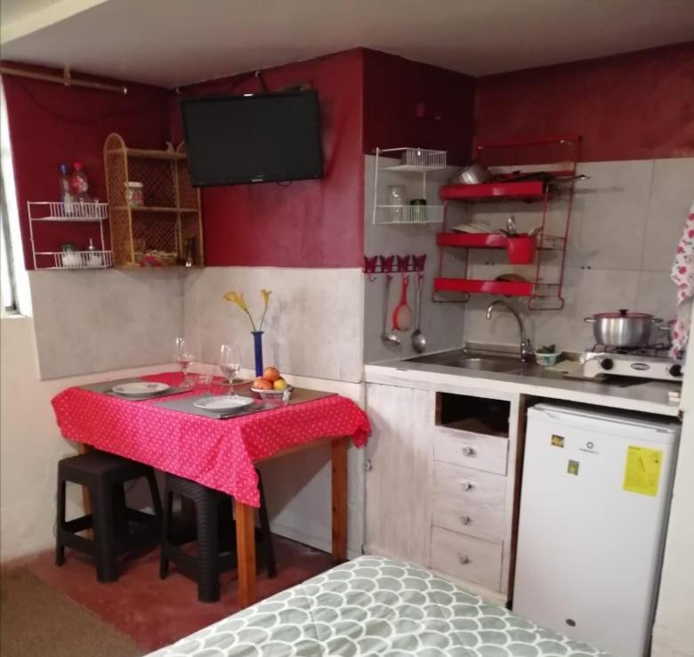 Mini Suites En El Mejor Sector De La Ciudad Кито Екстериор снимка