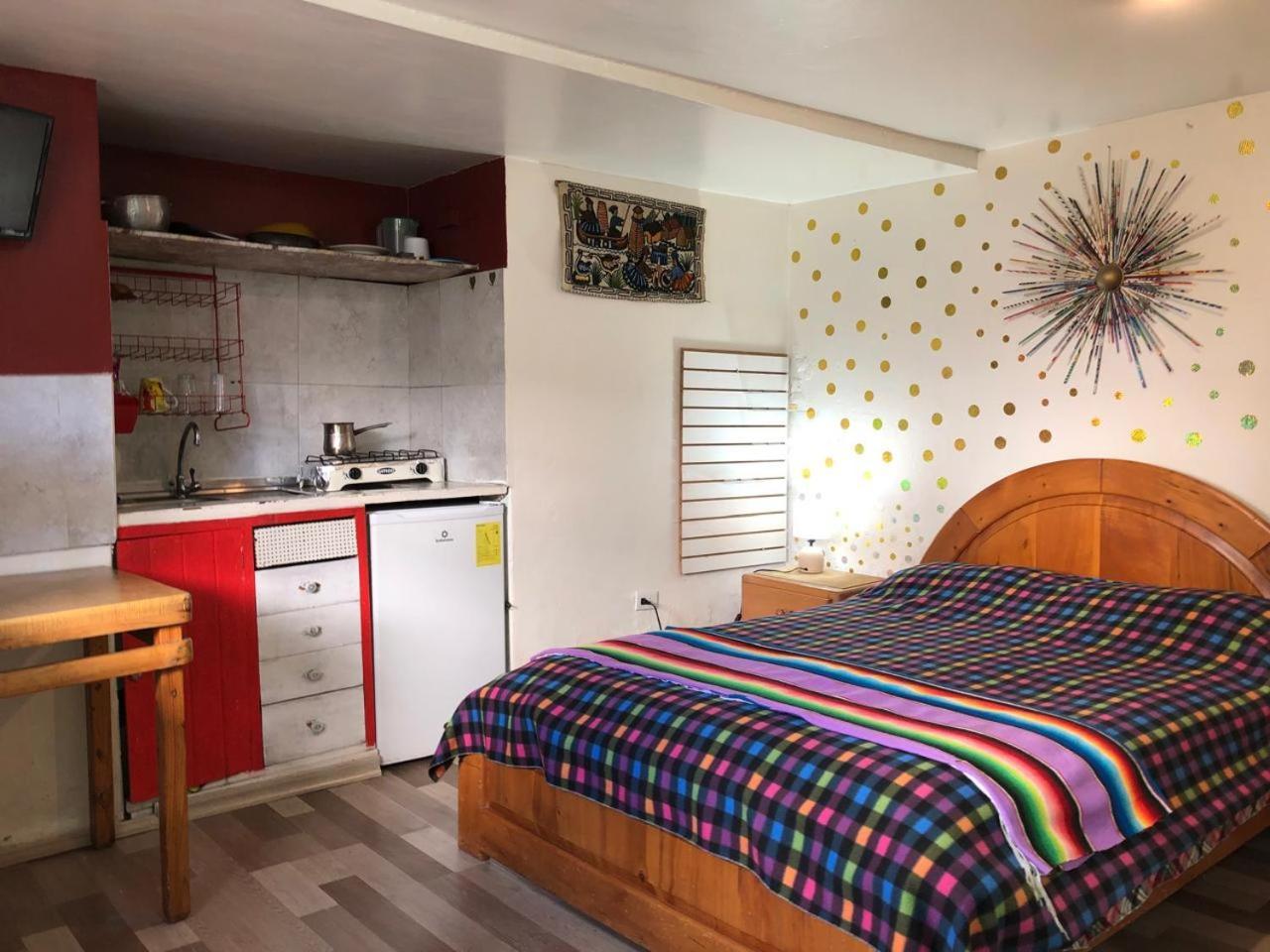 Mini Suites En El Mejor Sector De La Ciudad Кито Екстериор снимка
